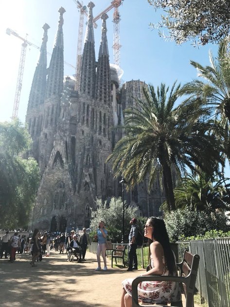 Bon Dia, Hola, Bienvenido — Barcelona